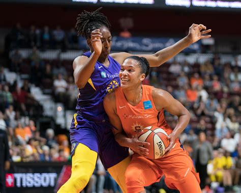 Thomas and the Sun take on Ogwumike and the Sparks